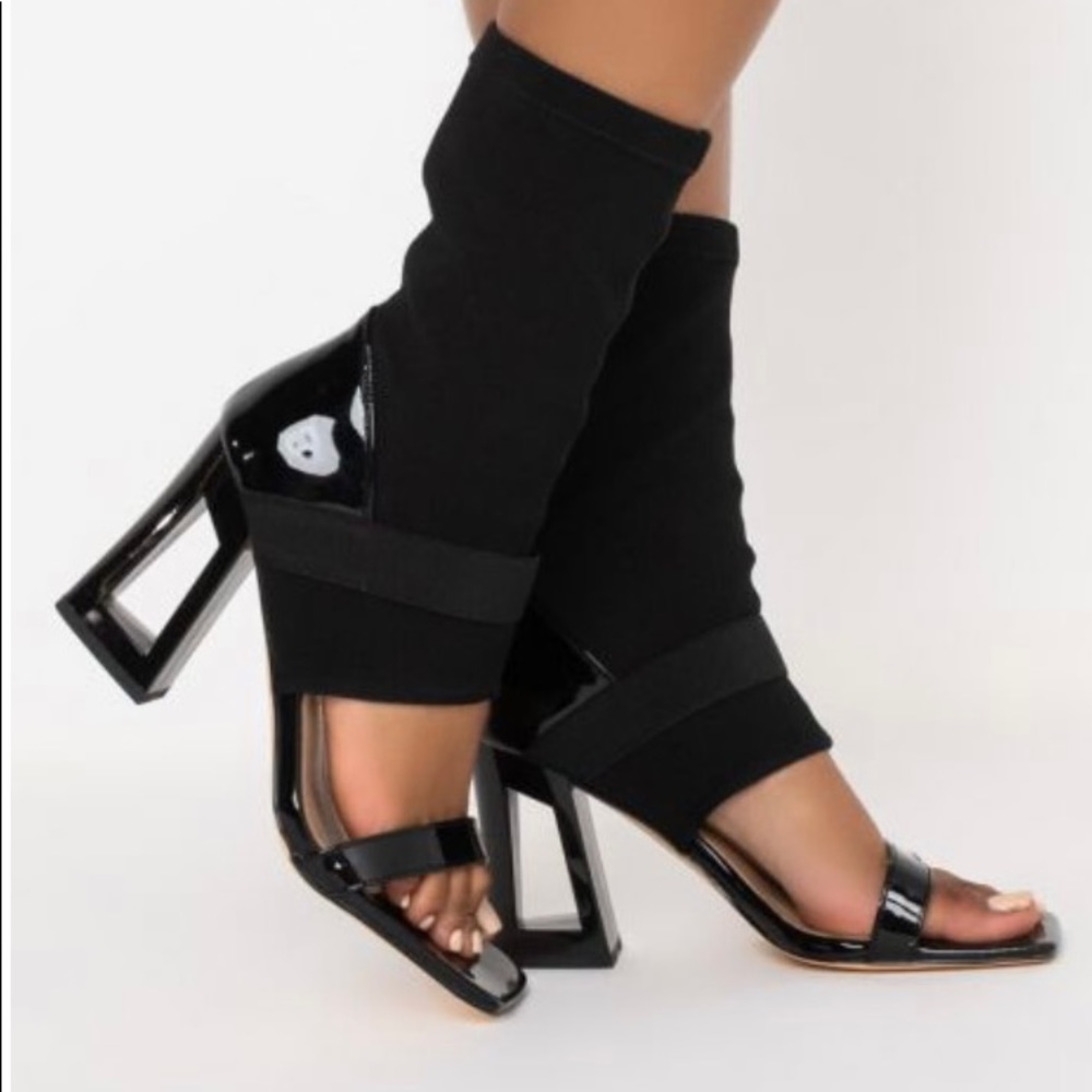 AZALEA WANG - Chunky Heel Sandals Bootie Black